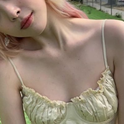 adoredghyuck's profile picture. to na @bmnick_