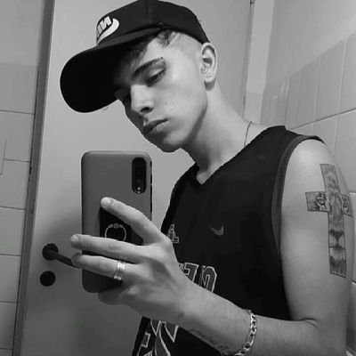 instagram: @ shail.moran