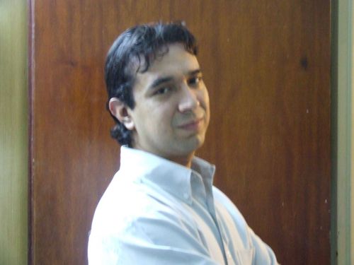 Periodista, Organizador de eventos, fotógrafo.  Analista de marketing.
