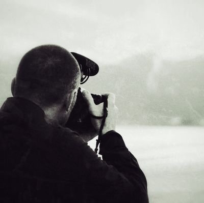 Writer, poet, musician, photographer, dreamer. Inspirations: Gelman, Dalton, Galeano, Gellhorn, Cortázar, Cisneros, Poe, Williams. #WritingCommunity