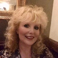 Helen Stewart - @helenstewart0 Twitter Profile Photo