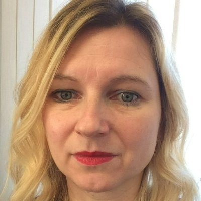 CejkovaDaniela's profile picture. Introvertka. Raději čtu, než píšu.