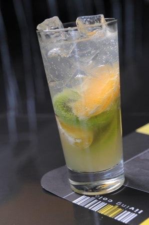 LIVINGCOLORKW's profile picture. 