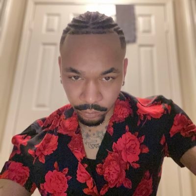 roshreflon's profile picture. 