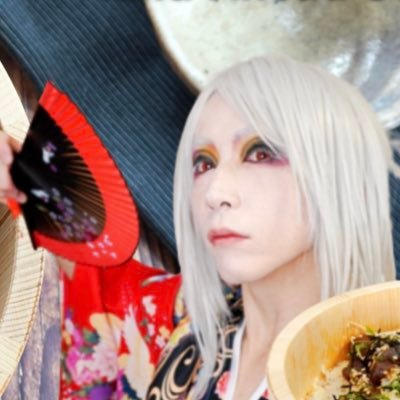 My Youtube channel introduces Japanese food to everyone around the word! The concept is fusion of cooking and visual rock. Please watch!