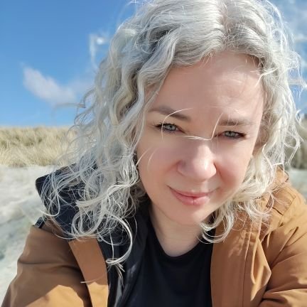 Left handed, scandimexican, silver haired, twin mom.