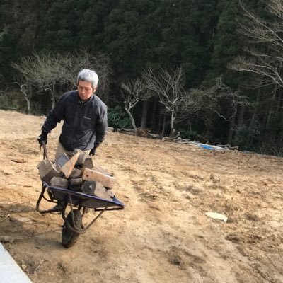 koganei3's profile picture. 戦争反対