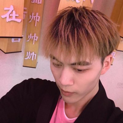 5xTC8CrvvEj3yR2's profile picture. 