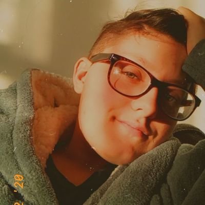 Brookelouisex17's profile picture. Do it for you because your the most important thing ❤️💪💙
They/them 🏳️‍🌈