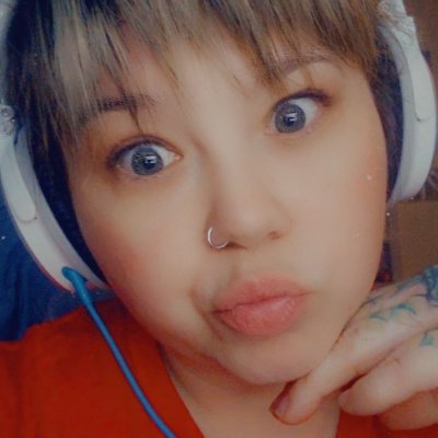 TheSpicyHobbit's profile picture. I believe in Kindness, Respect, and that Love conquers all... LOVE EVERY ONE.

No one with a uterus should ever feel like chattle... can't change my mind