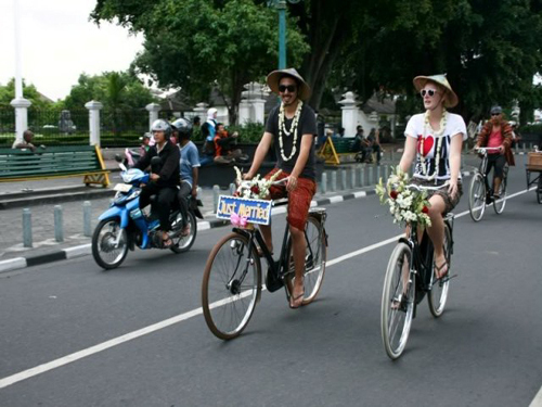 Jogjasepeda's profile picture. Mari berbagi info kegiatan bersepeda, kembalikan jogja sebagai kota bersepeda