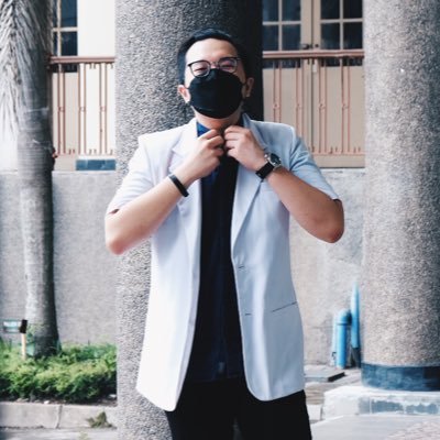 Kayaknya sih dokter. DM aja kalo mau konsultasi. Part of @kompre_id. Oiya cek https://t.co/2JHxJRC9o9 ku juga ya gengs.