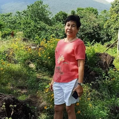 ElimaChoi1's profile picture. 