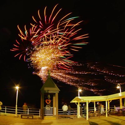 新潟県の出雲崎町で花火の製造・打上げを行っております。