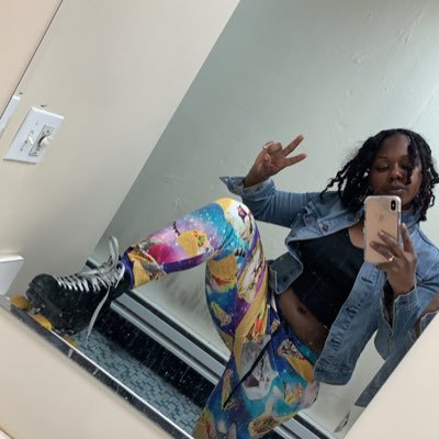 Some ppl make art & some themselves are art. I am art.🐱🎨Multifaceted 🤞🏾🧠🧘🏽♀️