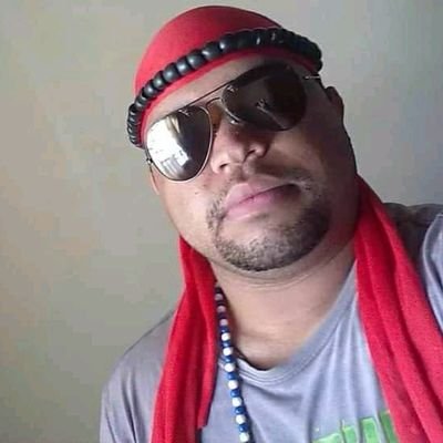 Alex Marques esta na área com a função de espalhar o amor e a alegria através da Música!