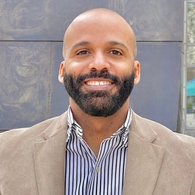 En 🇩🇴 soy Abogado, Político y Comunicador. En  🇺🇸 sólo un Inmigrante más.