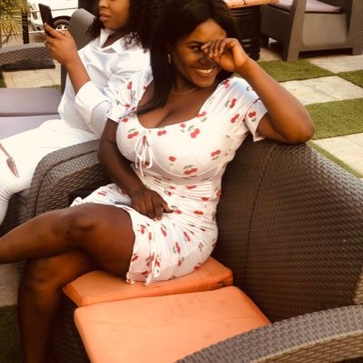 my name is Efe and I’m a proud Edo girl from the north 😝 a real estate broker and a Christian. I sell cloths too just in case 😘😘