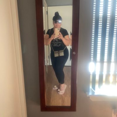 rosemarielatina's profile picture. I’m a grandmother and a women who loves animals. A true Democrat and a huge Met Fan.  resister, proud Latina 🇵🇷