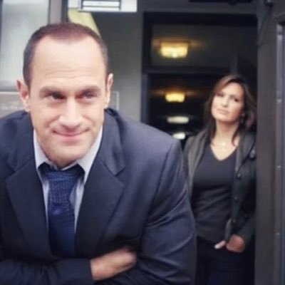 rye_eo's profile picture. getting clowned by DW since 2009. i work 6,986 hours a week just let me live with my EO delusions in peace. staplers and olive oil 🫰🏻🙂‍↔️