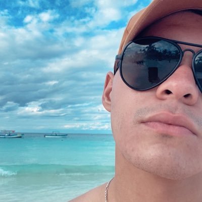 Ricardo_BolG's profile picture. No me conoces, solo lees mis tweets.