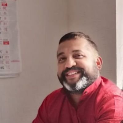 Jobypthomas7's profile picture. Smile