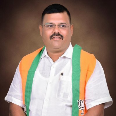 स्त्री और पुरुष दोनों की समान सहभागिता है। बेटियों की घटती संख्या देश के लिए चिंता का विषय है। प्रदेश प्रवक्ता, बिहार (बेटी बचाओ, बेटी पढ़ाओ) | बीजेपी | जय हिंद
