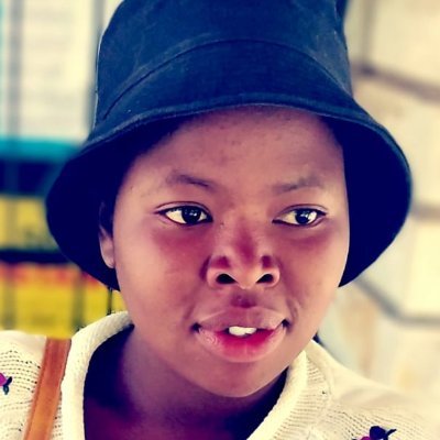 lhelhe667's profile picture. 