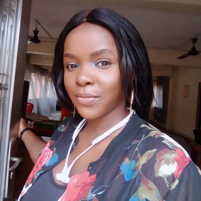 Eriife_'s profile picture. Born again... 😍