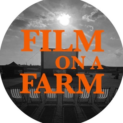 A unique outdoor cinema experience, showcasing your favourite films in the stunning British countryside. 🎬🚜 
#filmonafarm