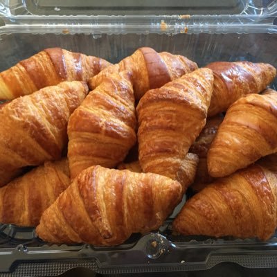 tIQUDuCYrNwD8bU's profile picture. 心機一転 🙂 言葉を巧みに扱えるようになりたいです😭
英語を一から勉強中📚✍🏻
 I want to be able to speak English fluently🥳