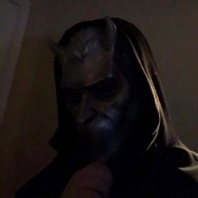 _WTFiretruck_'s profile picture. Twitch affiliate, full time memer, I sometimes play chess and fighting games.