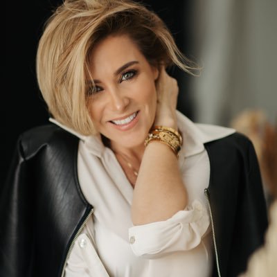 Apresentadora Influencer Positiva, Cerimonialista e Gestora de Eventos Contato: alessandra@wespanha.com.br
