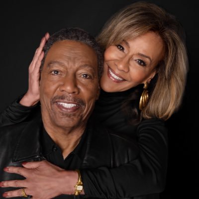 The 7time Grammy winning original stars/lead singers of The 5th Dimension & now a duo. Our new album, Blackbird: Lennon-McCartney Icons, is out now! 🎵