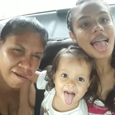 Morena, madre de dos  princesas, 100% salsera, odio las mentiras y los hipocritas, creo en Dios en quien confio, tigrera