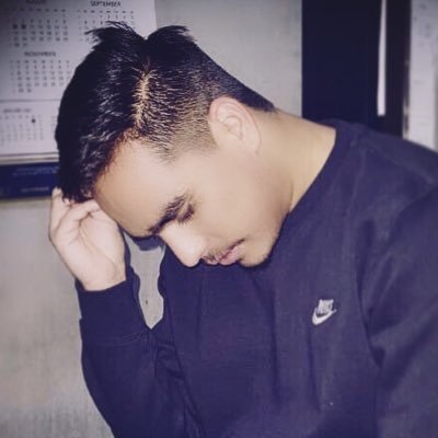 chettri_razz's profile picture. खुशिको कमि होला, एउटा तस्वीर खिचेर लैजाउ म रोएको तस्वीरले पनि तिमिलाई हँसाउन सक्छ।🤔
