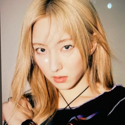 @WJSN_Cosmic ; ❝ 𝐖𝐨𝐮𝐥𝐝 𝐘𝐨𝐮 𝐋𝐢𝐤𝐞? ❞ She is the representative of sun. A guardian girl from space who take care of her twelve sisters called 𝑾𝑱𝑺𝑵.