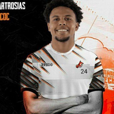 ID:Artrosias ruolo: COC,ATT,CC centrocampista dei @FC_Believers