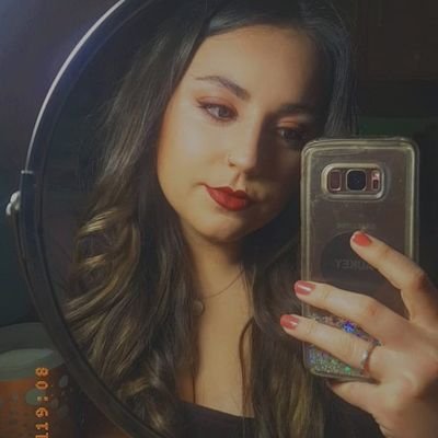 Bio❤
De ninguna otra cosa del mundo sé tan poco como de mi.♀
