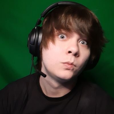 TheShadowKawai1's profile picture. Just a hard working gamer 🎮 with big dreams 🎆
#smokewithsenpai
#weirdsquad
#iamyoursamurai
JOIN THE DISCORD ⬇⬇
https://t.co/6jf4NWKFgk