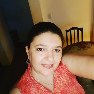 heleahragnaros's profile picture. jugadora de wow por diversión 
Psicóloga, fisioterapeuta 
profundamente democrática y republicana.