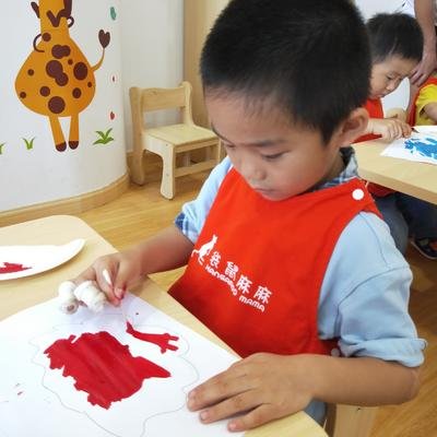 chen85954567's profile picture. The world is so big that nothing is to be surprised at。