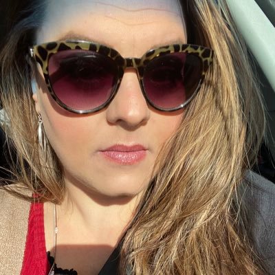 Wife 💍 Girl Mom 👩👧👧 Cheer Coach 🎀 Irrational Shopper 🛍 Wine Lover 🍷