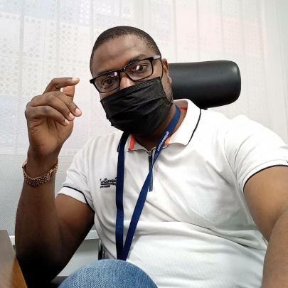 tokzhee's profile picture. I love me what about you. #teamarsenal. #geek #RenownedITStrategist #TeamAgile #SolutionsAchitect
