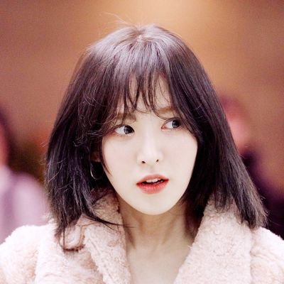 ThiriPhyoNaing7's profile picture. 