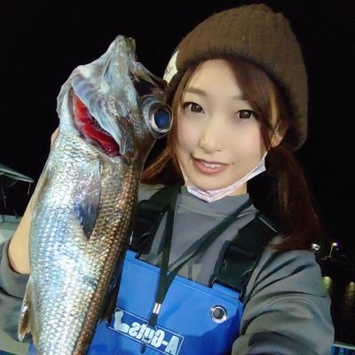 香川▷千葉在住/釣り歴2018/5〜🎣 / 餌釣り多めのルアーもやります/たまにメディアにも顔出してます/リプ返は気分 #アローズエンターテイメント #ガルフマンイメージガール #ルアマガ女子部 #釣り女子ですっ ▶https://t.co/CI8g0MWMed