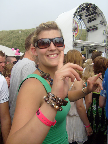 denienke's profile picture. Een hardwerkende vrouw;)... Houdt van sporten (volleybal), reizen, uitgaan, gezellige dingen doen met vriend, familie en vriendinnen!