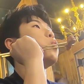 vids / gifs / pics of seventeen's woozi eating!

#WOOZI #우지 #세븐틴