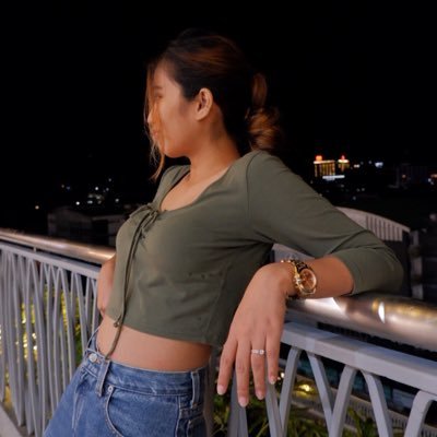 Piperchapman71's profile picture. What's make u happy?