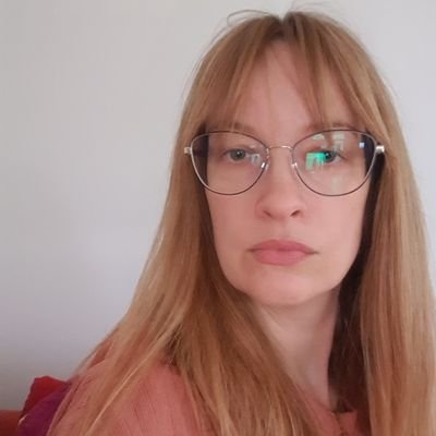 draganamil's profile picture. 